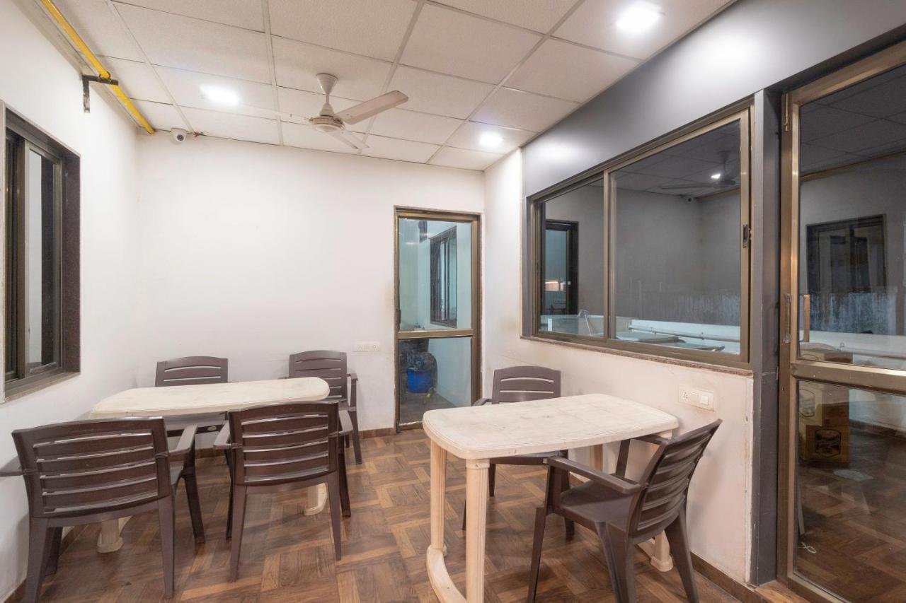 Oyo 13535 Aakash Ahmedabad Exterior foto