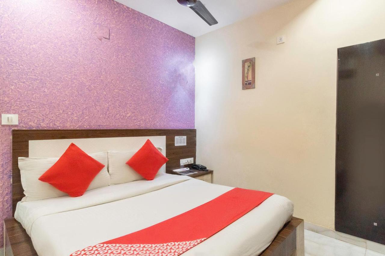 Oyo 13535 Aakash Ahmedabad Exterior foto
